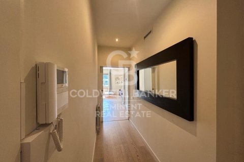 Купить квартиру в Барселона, Испания с 3 спальни, 133м², № 7957 - фото 2