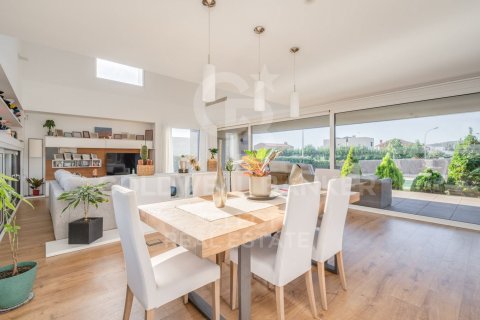 Сasa de 4 dormitorios en venta en Matadepera, Barcelona, Cataluña, Spain № 7963 - foto 20