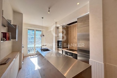 Apartamento de 2 dormitorios en venta en Barcelona, Cataluña, Spain № 7961 - foto 23