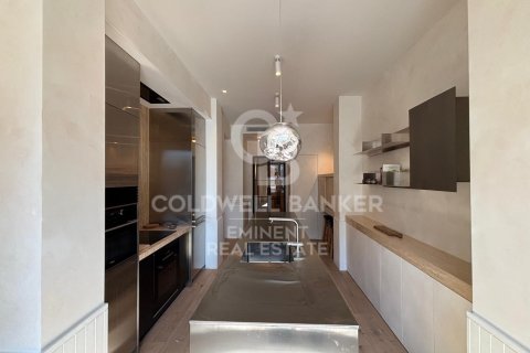 Apartamento de 2 dormitorios en venta en Barcelona, Cataluña, Spain № 7961 - foto 16
