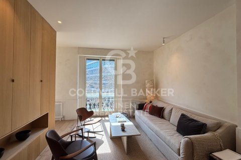 Apartamento de 2 dormitorios en venta en Barcelona, Cataluña, Spain № 7961