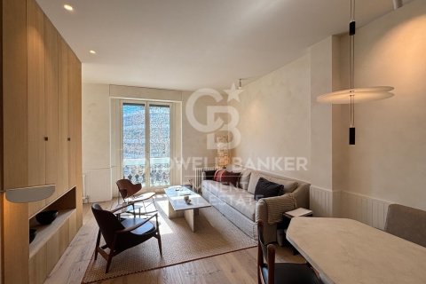Apartamento de 2 dormitorios en venta en Barcelona, Cataluña, Spain № 7961 - foto 28