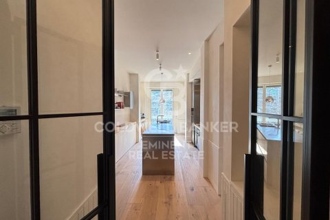Apartamento de 2 dormitorios en venta en Barcelona, Cataluña, Spain № 7961 - foto 11