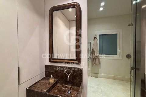 Apartamento de 2 dormitorios en venta en Barcelona, Cataluña, Spain № 7961 - foto 3