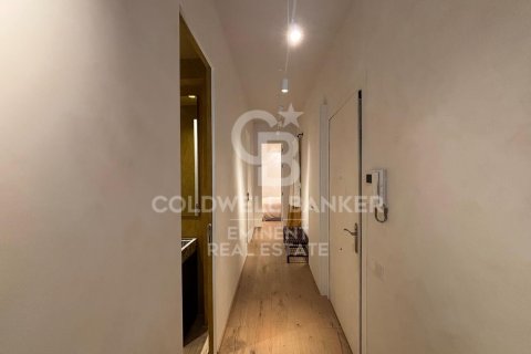 Apartamento de 2 dormitorios en venta en Barcelona, Cataluña, Spain № 7961 - foto 12