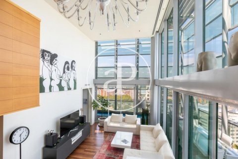 Ático de 3 dormitorios en venta en Sant Martí, Barcelona, Cataluña, Spain № 2450 - foto 5