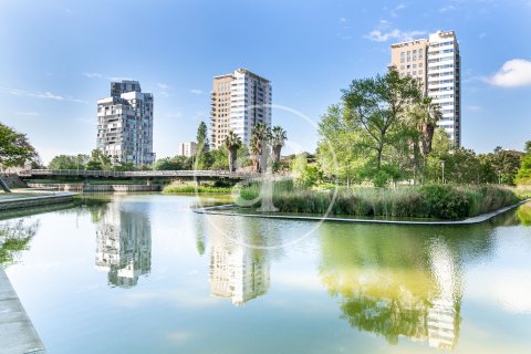 Ático de 3 dormitorios en venta en Sant Martí, Barcelona, Cataluña, Spain № 2450 - foto 29