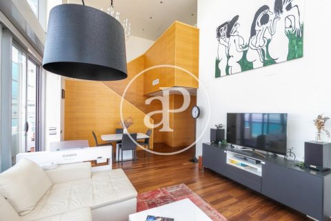 Ático de 3 dormitorios en venta en Sant Martí, Barcelona, Cataluña, Spain № 2450 - foto 21