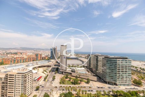 Ático de 3 dormitorios en venta en Sant Martí, Barcelona, Cataluña, Spain № 2450 - foto 9