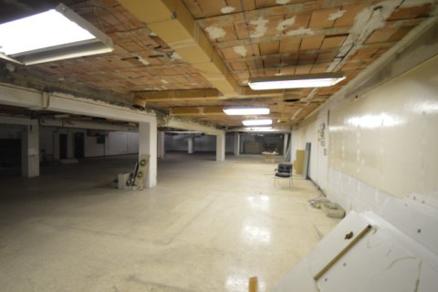 Propiedad comercial de 1656 m² en venta en Barcelona, Cataluña, Spain № 2455 - foto 16