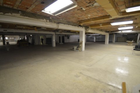 Propiedad comercial de 1656 m² en venta en Barcelona, Cataluña, Spain № 2455 - foto 8