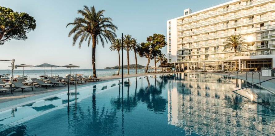 Propiedad comercial en venta en Cataluña, Spain № 3106