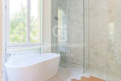 Apartamento de 2 dormitorios en venta en Barcelona, Cataluña, Spain № 5928 - foto 9