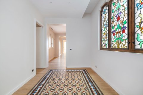 3 bedrooms apartment for sale in Barcelona, Catalonia, Spain № 6234 - photo 15