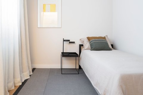Apartamento de 3 dormitorios en venta en Barcelona, Cataluña, Spain № 6235 - foto 24
