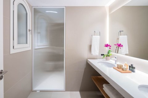 Apartamento de 3 dormitorios en venta en Barcelona, Cataluña, Spain № 6235 - foto 29