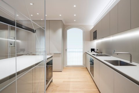 Apartamento de 3 dormitorios en venta en Barcelona, Cataluña, Spain № 6235 - foto 16