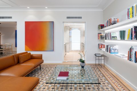 Apartamento de 3 dormitorios en venta en Barcelona, Cataluña, Spain № 6235 - foto 2