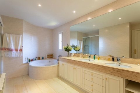 Сasa de 7 dormitorios en venta en Sant Andreu de Llavaneres, Barcelona, Cataluña, Spain № 6236 - foto 29