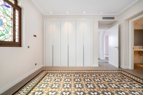 Apartamento de 3 dormitorios en venta en Barcelona, Cataluña, Spain № 6233 - foto 25