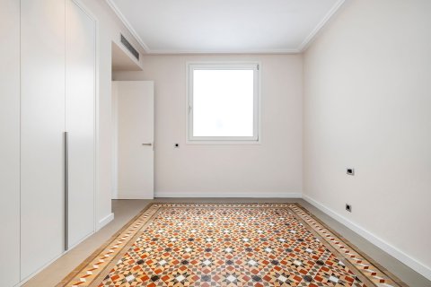 Apartamento de 3 dormitorios en venta en Barcelona, Cataluña, Spain № 6233 - foto 22