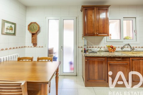 Купить квартиру в Виланова-и-ла-Желтру, Испания с 4 спальни, 238.73м², № 7353 - фото 15