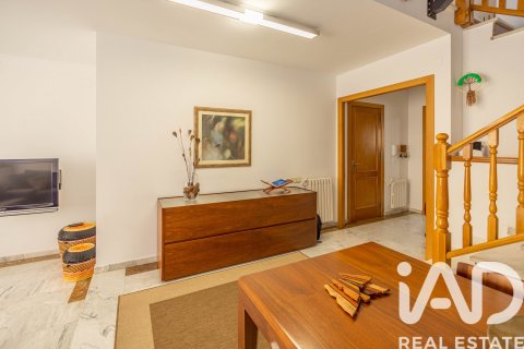 Купить квартиру в Виланова-и-ла-Желтру, Испания с 4 спальни, 238.73м², № 7353 - фото 19