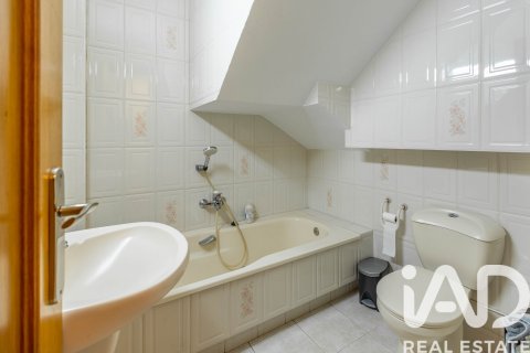 Купить квартиру в Виланова-и-ла-Желтру, Испания с 4 спальни, 238.73м², № 7353 - фото 6