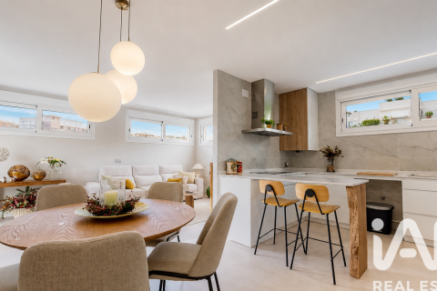 Apartamento de 3 dormitorios en venta en Salou, Tarragona, Cataluña, Spain № 7352