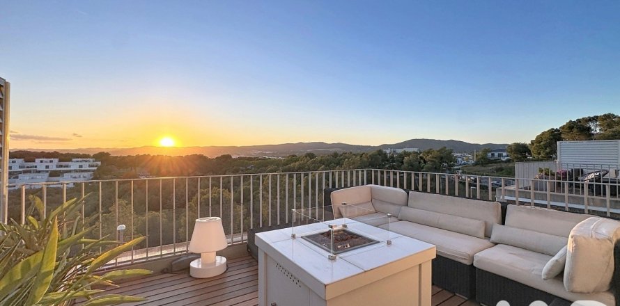 4 bedrooms apartment for sale in Sant Pere de Ribes, Barcelona, Catalonia, Spain № 7354