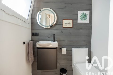 2 bedrooms apartment for sale in Vilanova i la Geltru, Barcelona, Catalonia, Spain № 7349 - photo 16