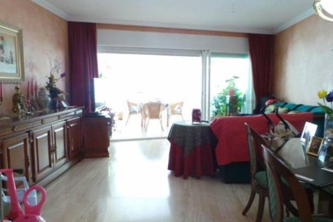 Villa de 3 dormitorios en venta en Badalona, Barcelona, Cataluña, Spain № 1191 - foto 3