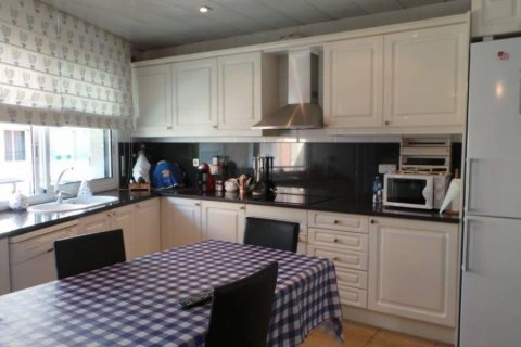 Villa de 3 dormitorios en venta en Badalona, Barcelona, Cataluña, Spain № 1191 - foto 21