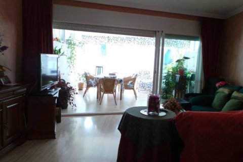Villa de 3 dormitorios en venta en Badalona, Barcelona, Cataluña, Spain № 1191 - foto 10