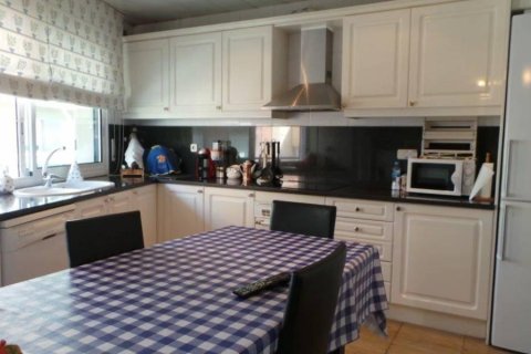 Villa de 3 dormitorios en venta en Badalona, Barcelona, Cataluña, Spain № 1191 - foto 2