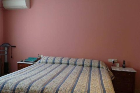 Villa de 3 dormitorios en venta en Badalona, Barcelona, Cataluña, Spain № 1191 - foto 30