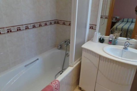 Villa de 3 dormitorios en venta en Badalona, Barcelona, Cataluña, Spain № 1191 - foto 26