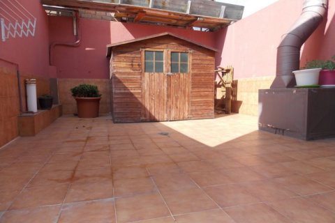 Villa de 3 dormitorios en venta en Badalona, Barcelona, Cataluña, Spain № 1189 - foto 11