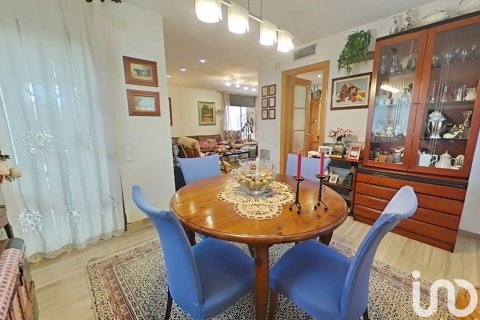 Сasa de 6 dormitorios en venta en Alpicat, Lérida, Cataluña, Spain № 4984 - foto 8
