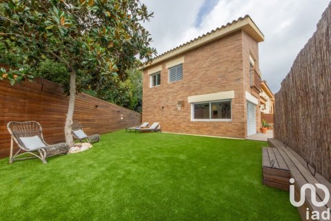 Сasa de 3 dormitorios en venta en Sant Andreu de Llavaneres, Barcelona, Cataluña, Spain № 4986
