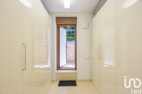 Сasa de 4 dormitorios en venta en Lloret de Mar, Gerona, Cataluña, Spain № 4985 - foto 8