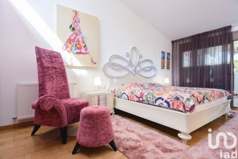 Сasa de 4 dormitorios en venta en Lloret de Mar, Gerona, Cataluña, Spain № 4985 - foto 21