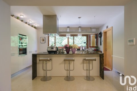 Сasa de 4 dormitorios en venta en Lloret de Mar, Gerona, Cataluña, Spain № 4985 - foto 5
