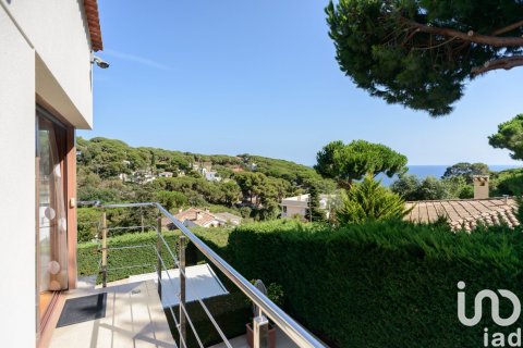 Сasa de 4 dormitorios en venta en Lloret de Mar, Gerona, Cataluña, Spain № 4985 - foto 18