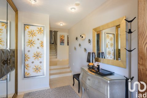 Сasa de 4 dormitorios en venta en Lloret de Mar, Gerona, Cataluña, Spain № 4985 - foto 9