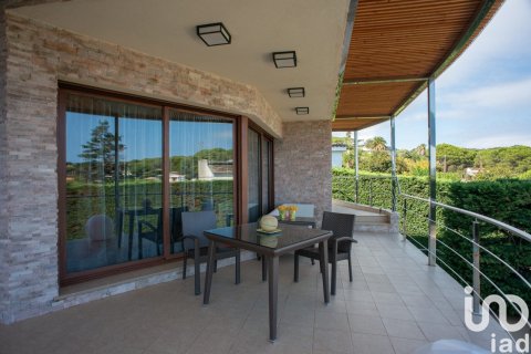 Сasa de 4 dormitorios en venta en Lloret de Mar, Gerona, Cataluña, Spain № 4985 - foto 25