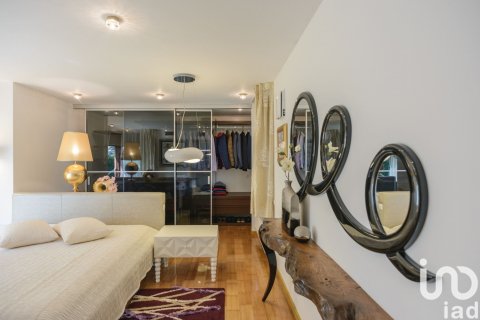 Сasa de 4 dormitorios en venta en Lloret de Mar, Gerona, Cataluña, Spain № 4985 - foto 13