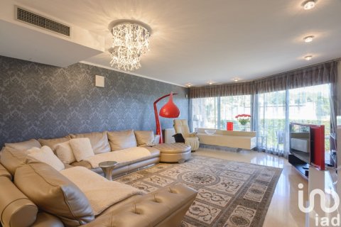 Сasa de 4 dormitorios en venta en Lloret de Mar, Gerona, Cataluña, Spain № 4985 - foto 2