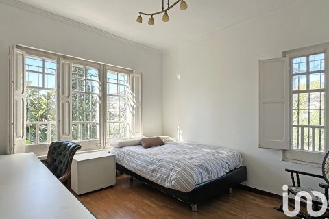 Сasa de 5 dormitorios en venta en Barcelona, Cataluña, Spain № 4981 - foto 19