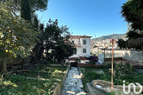 Сasa de 5 dormitorios en venta en Barcelona, Cataluña, Spain № 4981 - foto 28